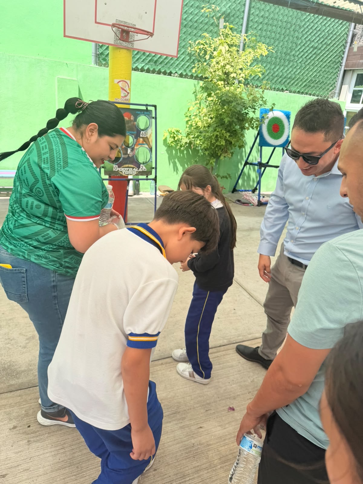 Celebración del Día del Padre con estudiantes y familias